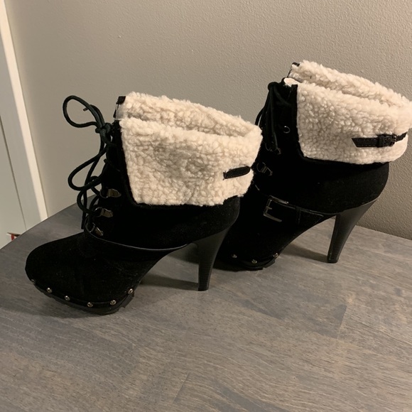 Baby Phat Bonnie Suede Platform Ankle Boots with Faux Fur NWOT - Picture 3 of 12